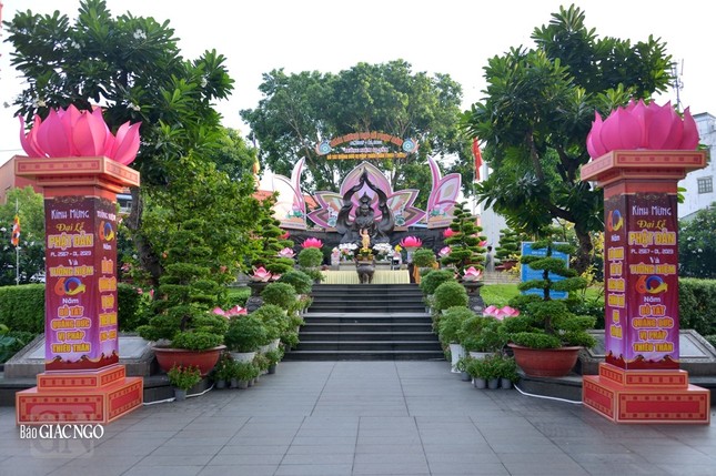 Tượng đài Bồ-tát Thích Quảng Đức sáng 28-5-2023