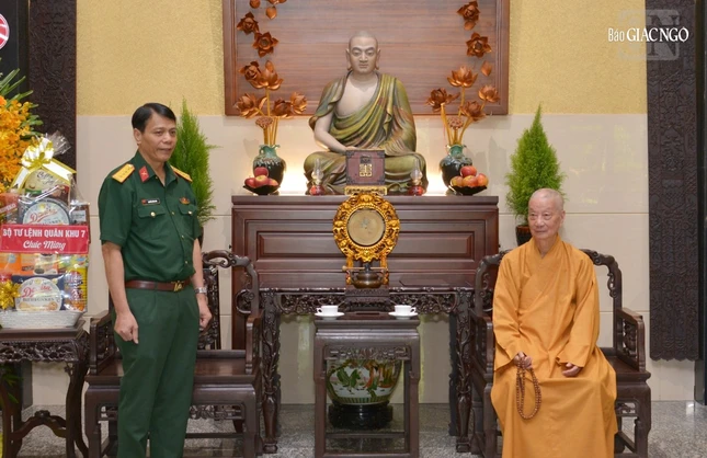 Đại tá Nguyễn Công Anh bày tỏ sự trân trọng đối với GHPGVN qua các chương trình ký kết phối hợp ở các tỉnh thành thuộc Quân khu