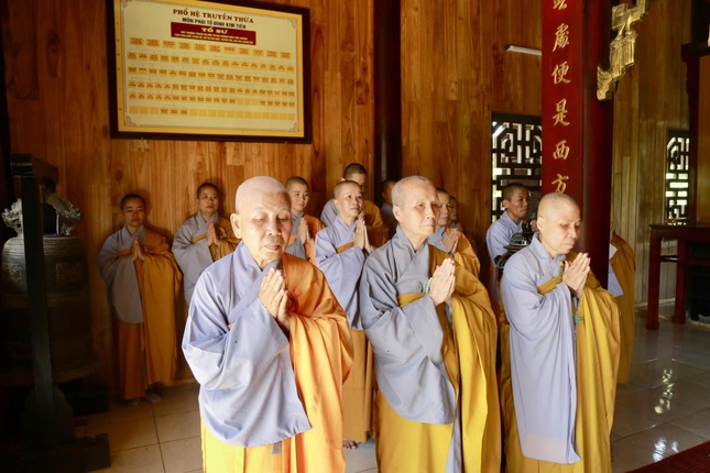 Chư Ni trưởng tham dự