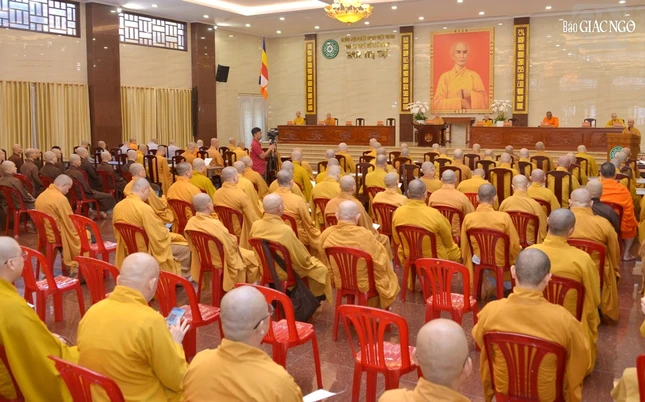 Quang cảnh phiên họp mở rộng tại Việt Nam Quốc Tự