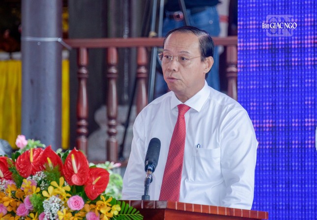 Phó Bí thư Tỉnh ủy, Chủ tịch UBND tỉnh Bà Rịa - Vũng Tàu Nguyễn Văn Thọ phát biểu tại lễ giỗ ở Đền Côn Đảo