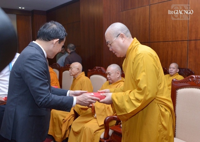 Hòa thượng Thích Thanh Nhiễu