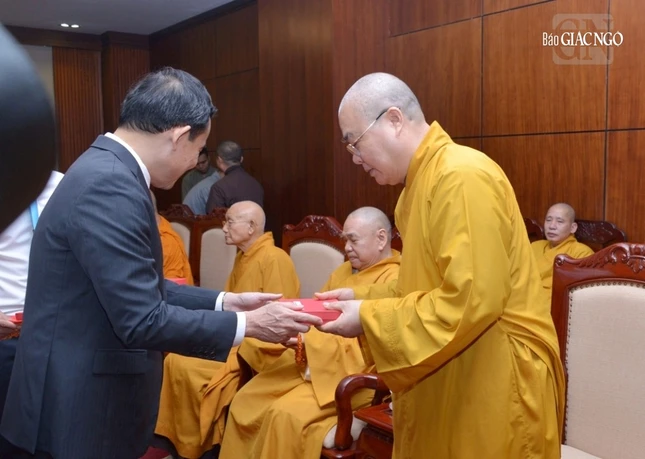 Hòa thượng Thích Thanh Nhiễu