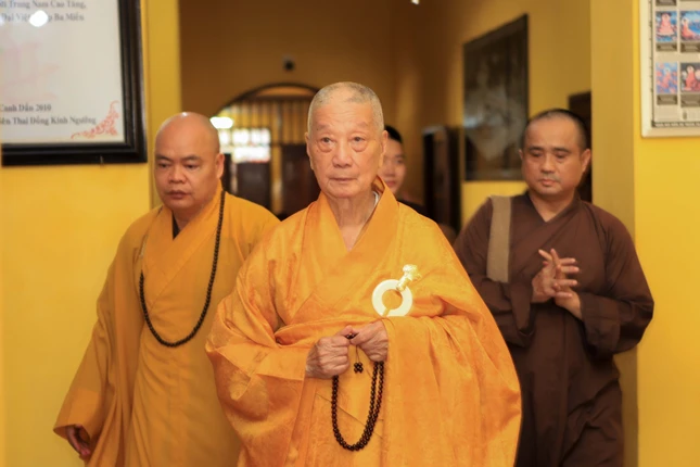Đức Pháp chủ GHPGVN quang lâm tổ đình Thiên Thai sáng 25-8-2023 Đức Pháp chủ GHPGVN quang lâm tổ đình Thiên Thai sáng 25-8-2023