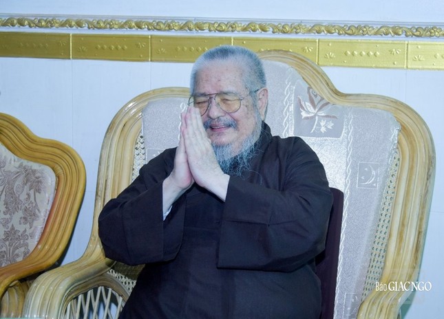 Trưởng lão Hòa thượng Thích Minh Chơn đang tịnh dưỡng tại chùa Phật Bảo Trưởng lão Hòa thượng Thích Minh Chơn đang tịnh dưỡng tại chùa Phật Bảo