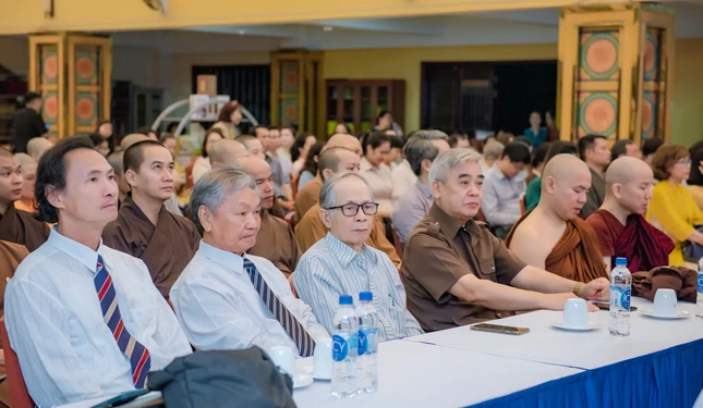 Các học giả, nhà nghiên cứu tham dự - Ảnh: Viện Trần Nhân Tông