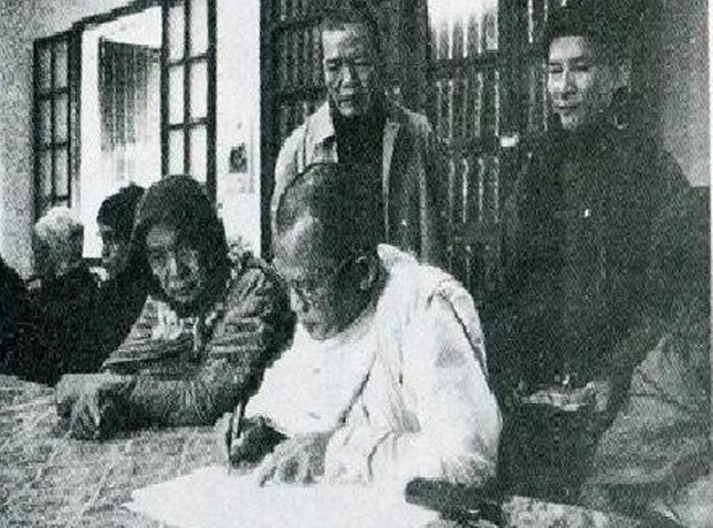 Hòa thượng Dương Nhơn cùng ký vào văn kiện quan trọng, thành lập GHPGVN