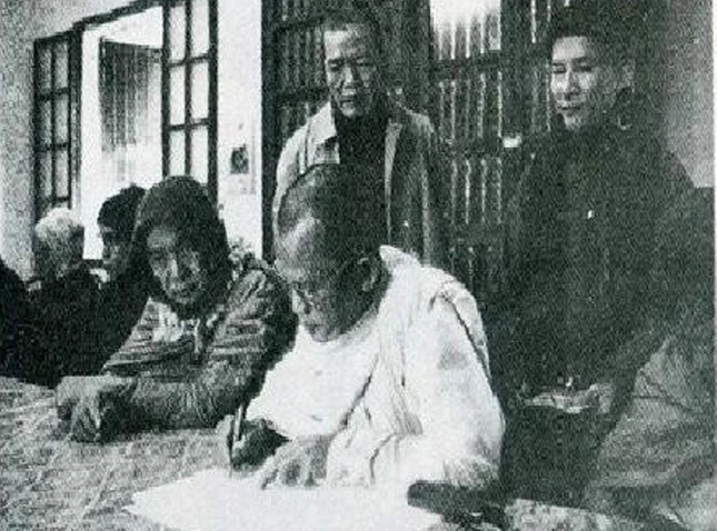 Hòa thượng Dương Nhơn cùng ký vào văn kiện quan trọng, thành lập GHPGVN