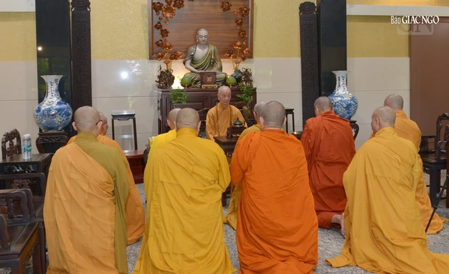 Chư vị y giáo phụng hành lời căn dặn của Đức Pháp chủ GHPGVN Chư vị y giáo phụng hành lời căn dặn của Đức Pháp chủ GHPGVN