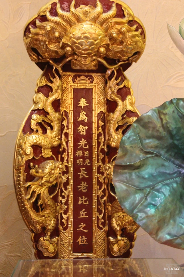 Long vị Đại lão Hòa thượng