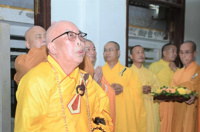 Cung thỉnh Hòa thượng Thích Thiện Tấn