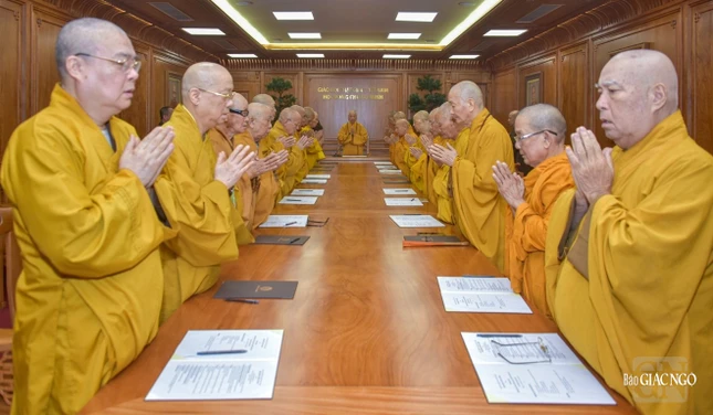 Chư vị Trưởng lão tham dự trong nghi thức niệm Phật cầu gia bị và tưởng niệm Trưởng lão Hòa thượng Dương Nhơn - Phó Pháp chủ và chư vị Thành viên Hội đồng Chứng minh khóa IX viên tịch Chư vị Trưởng lão tham dự trong nghi thức niệm Phật cầu gia bị và tưởng niệm Trưởng lão Hòa thượng Dương Nhơn - Phó Pháp chủ và chư vị Thành viên Hội đồng Chứng minh khóa IX viên tịch