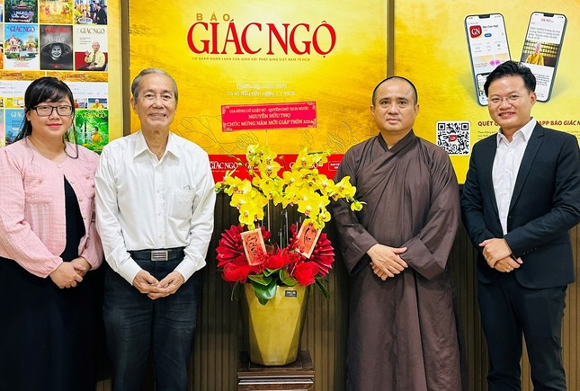 Gia đình Luật sư Nguyễn Hữu Thọ, nguyên Quyền Chủ tịch nước tại Báo Giác Ngộ