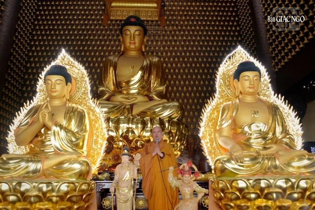 Hòa thượng Thích Lệ Trang chia sẻ về ý nghĩa của Tam bảo và 5 giới căn bản của người Phật tử tại gia