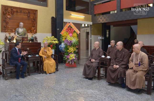 Buổi thăm Đức Pháp chủ GHPGVN tại chùa Huê Nghiêm - TP.Thủ Đức