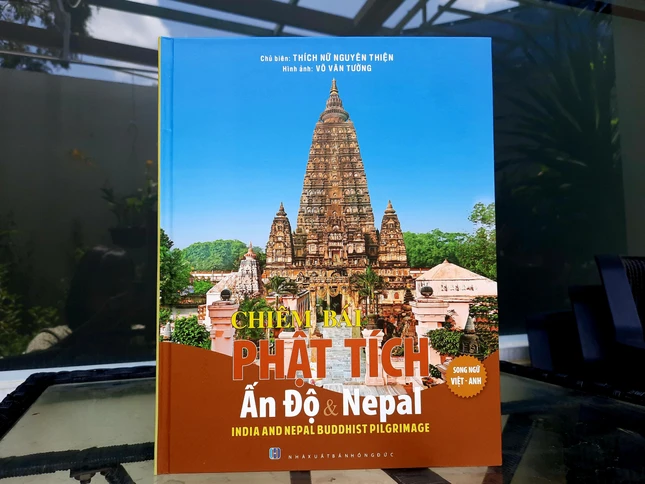 Bộ sách ảnh, tư liệu song ngữ Việt - Anh Chiêm bái Phật tích Ấn Độ và Nepal, NXB Hồng Đức