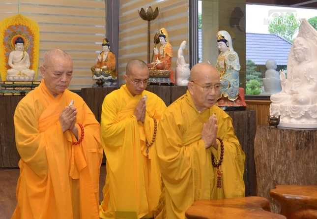 Hòa thượng Thích Khế Chơn tác bạch