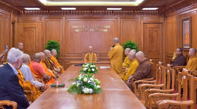 Đức Pháp chủ tiếp phái đoàn Thường trực ICDV tại Việt Nam Quốc Tự Đức Pháp chủ tiếp phái đoàn Thường trực ICDV tại Việt Nam Quốc Tự