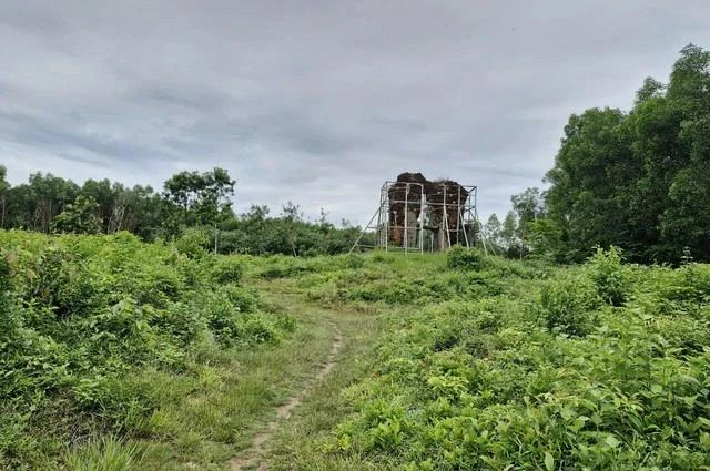 Trải qua hơn 10 thế kỷ, Phật viện Đồng Dương giờ chỉ còn là phế tích Trải qua hơn 10 thế kỷ, Phật viện Đồng Dương giờ chỉ còn là phế tích