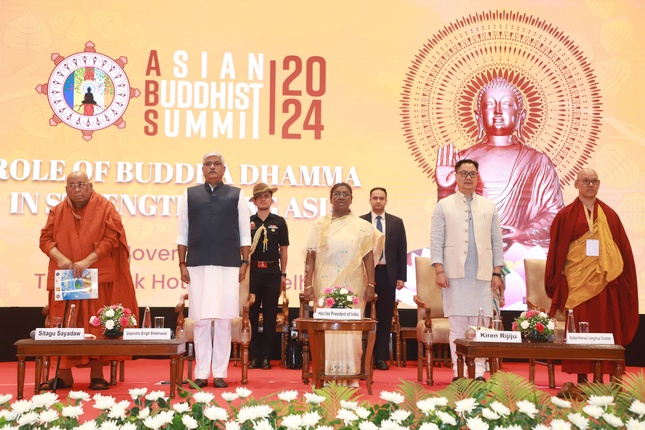 Nghi thức chào cờ trong lễ khai mạc - Ảnh: IBC Nghi thức chào cờ trong lễ khai mạc - Ảnh: IBC