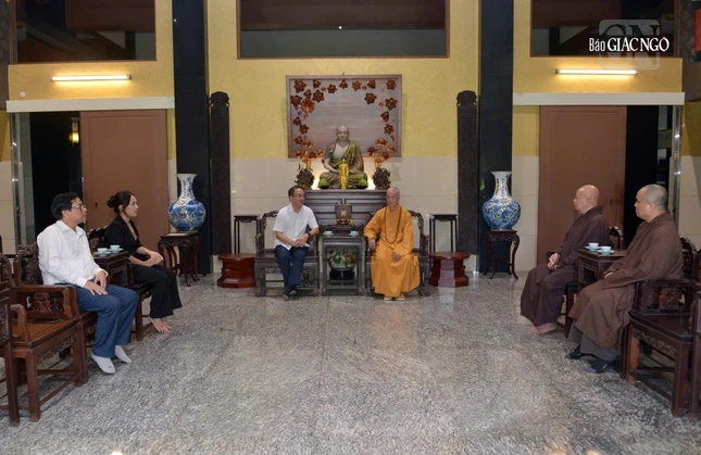 Quang cảnh buổi thăm tại chùa Huê Nghiêm - TP.Thủ Đức