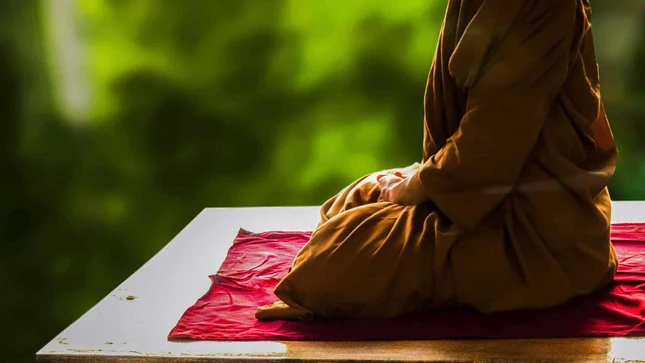 Phương pháp lợi ích thiết thực là tránh xa cả hai cực đoan đè nén và buông thả