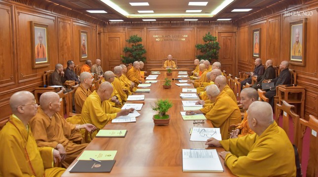 Quang cảnh phiên họp tại Văn phòng Đức Pháp chủ - Việt Nam Quốc Tự (Q.10, TP.HCM)