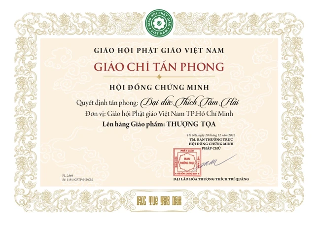 Mẫu Giáo chỉ tấn phong Thượng tọa mới