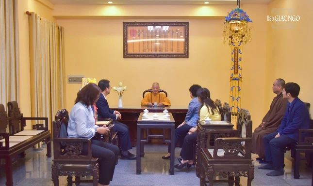 Quang cảnh buổi thăm, chúc Tết