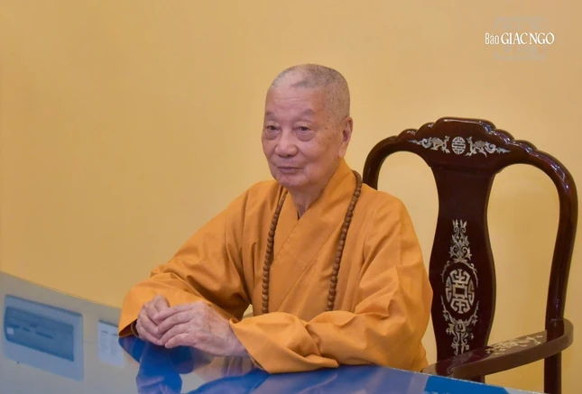 Đức Pháp chủ GHPGVN trong buổi tiếp phái đoàn lãnh đạo Ủy ban Trung ương MTTQVN đến thăm, chúc Tết tại Việt Nam Quốc Tự