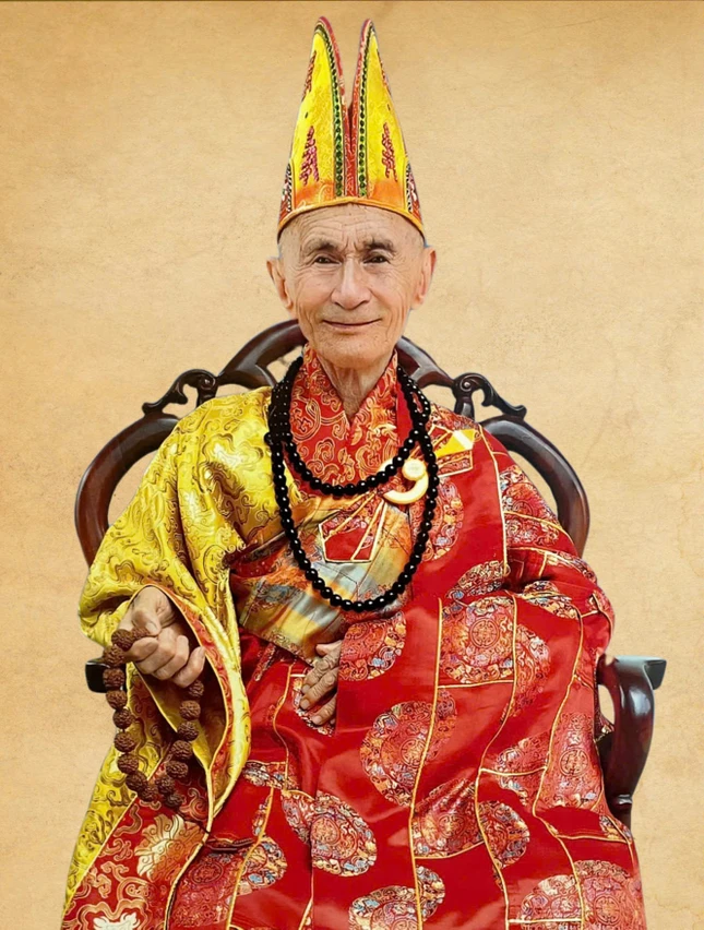 Chân dung Trưởng lão Hòa thượng Thích Giác Trí (1928-2025)