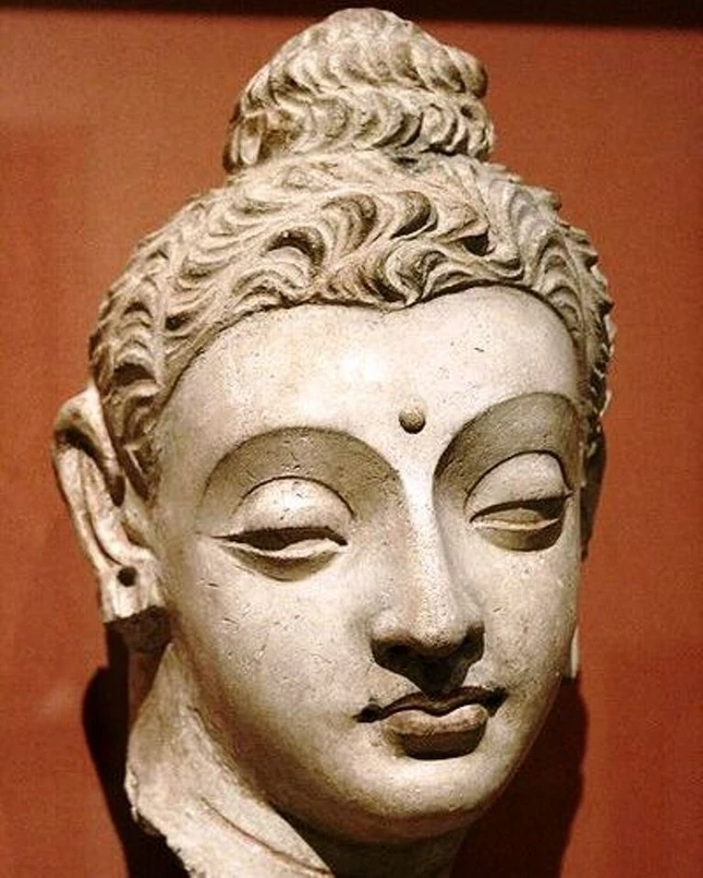 Tượng Phật, theo phong cách điêu khắc Gandhara Tượng Phật, theo phong cách điêu khắc Gandhara