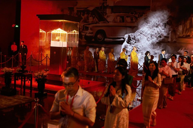 Lễ mở cửa chiêm bái chính thức bắt đầu từ 14 giờ ngày 6-5 - Ảnh: Hải An