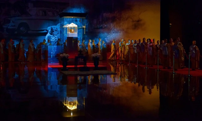 Lần đầu tiên hơn nửa thế kỷ qua, xá-lợi Bồ-tát Thích Quảng Đức được cung thỉnh và tôn trí để Tăng Ni, Phật tử, đồng bào chiêm bái - Ảnh: Quảng Đạo Lần đầu tiên hơn nửa thế kỷ qua, xá-lợi Bồ-tát Thích Quảng Đức được cung thỉnh và tôn trí để Tăng Ni, Phật tử, đồng bào chiêm bái - Ảnh: Quảng Đạo