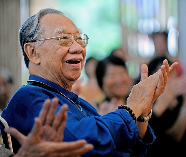 Giáo sư Trần Văn Khê