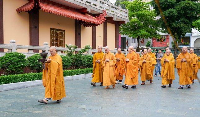 Cung đón Đức Pháp chủ quang lâm Việt Nam Quốc Tự sáng 3-9-2025