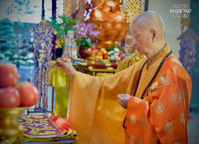 Đại lão Hòa thượng Thích Trí Quảng thân lâm chứng minh cầu nguyện