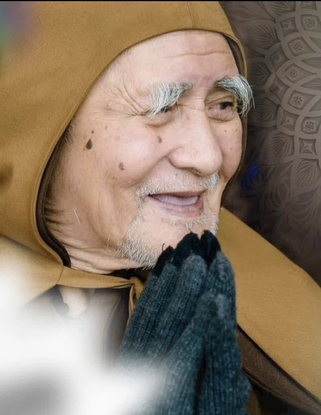 Hòa thượng xả bỏ báo thân lúc 4 giờ 30 phút ngày 8 tháng 10 năm 2025 (nhằm ngày 17 tháng 8 năm Ất Tỵ) tại phương trượng tổ đình Vĩnh Nghiêm, thế thọ: 94 năm, hạ lạp: 74 tuổi Hòa thượng xả bỏ báo thân lúc 4 giờ 30 phút ngày 8 tháng 10 năm 2025 (nhằm ngày 17 tháng 8 năm Ất Tỵ) tại phương trượng tổ đình Vĩnh Nghiêm, thế thọ: 94 năm, hạ lạp: 74 tuổi