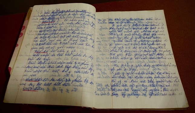 Thủ bút của Trưởng lão Hòa thượng Thích Từ Thông trong tài liệu biên soạn giáo án giảng dạy