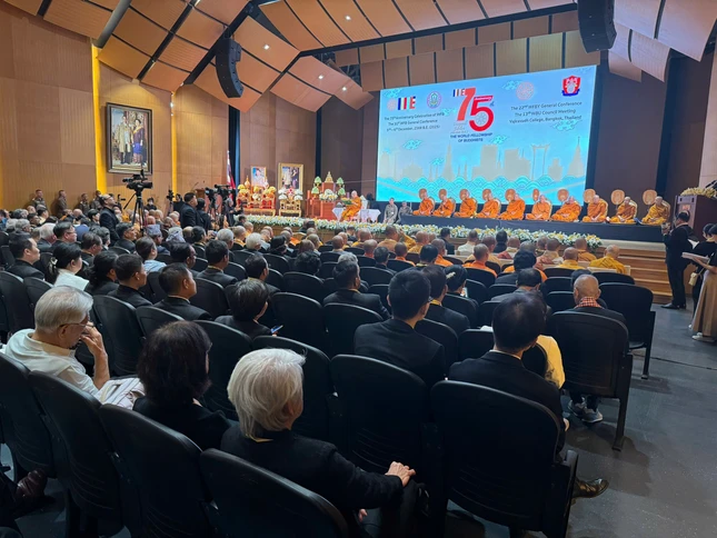 Quang cảnh buổi lễ