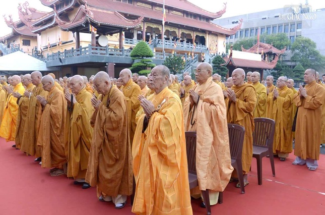 Cử hành theo nghi thức thiền gia