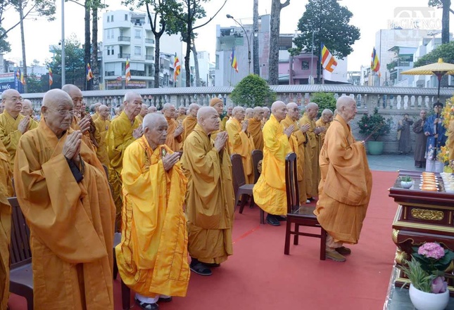 Lễ an vị trang nghiêm