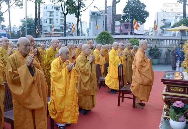 Lễ an vị trang nghiêm