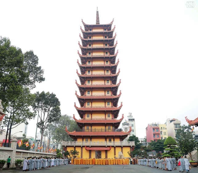 Công trình được đặt tên là Tháp Đa Bảo - Kỷ niệm Pháp nạn 1963