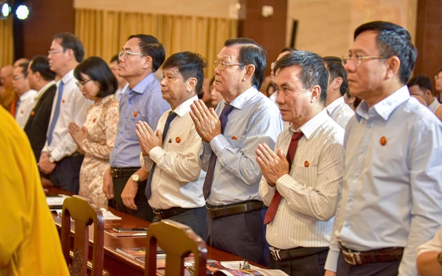 Lãnh đạo các cơ quan Trung ương và TP.HCM tham dự - Ảnh: Quảng Đạo