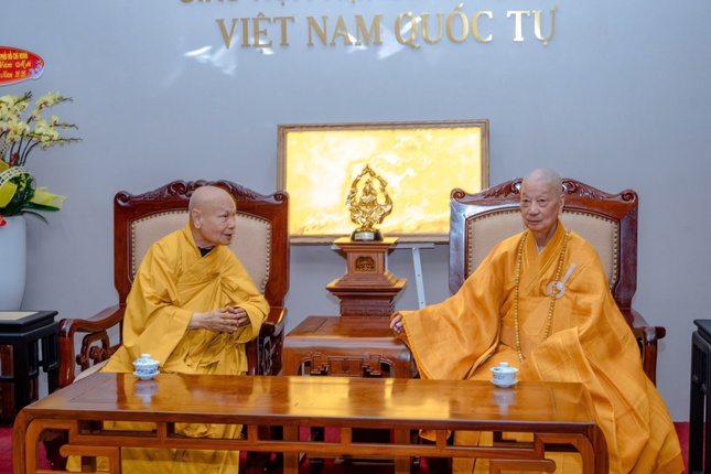 Đức Pháp chủ và Trưởng lão Hòa thượng Chủ tịch Hội đồng Trị sự GHPGVN -Ảnh:Đăng Huy