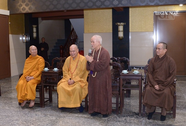 Thượng tọa Thích Giác Dũng giới thiệu và thông tin tình hình hoạt động Giáo hội