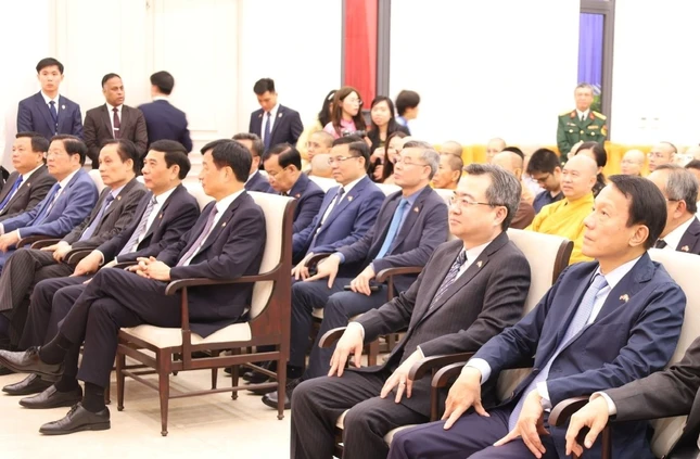 Đoàn đại biểu cấp cao Việt Nam