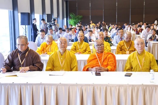 Đại diện GHPGVN, các tỉnh, thành phố tham gia thảo luận tại đại hội