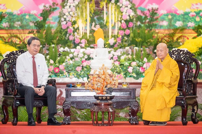 Chủ tịch Quốc hội Trần Thanh Mẫn và Trưởng lão Hòa thượng Thích Thiện Nhơn, Phó Pháp chủ Hội đồng Chứng minh, Chủ tịch Hội đồng Trị sự GHPGVN - Ảnh: Đăng Huy Chủ tịch Quốc hội Trần Thanh Mẫn và Trưởng lão Hòa thượng Thích Thiện Nhơn, Phó Pháp chủ Hội đồng Chứng minh, Chủ tịch Hội đồng Trị sự GHPGVN - Ảnh: Đăng Huy